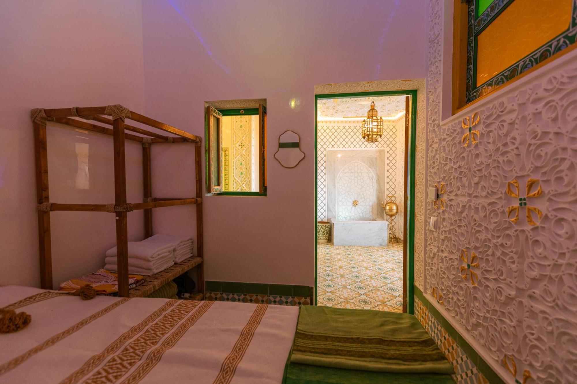 Colorful Traditional Riad W/Views Of Spain Tanger Exterior foto