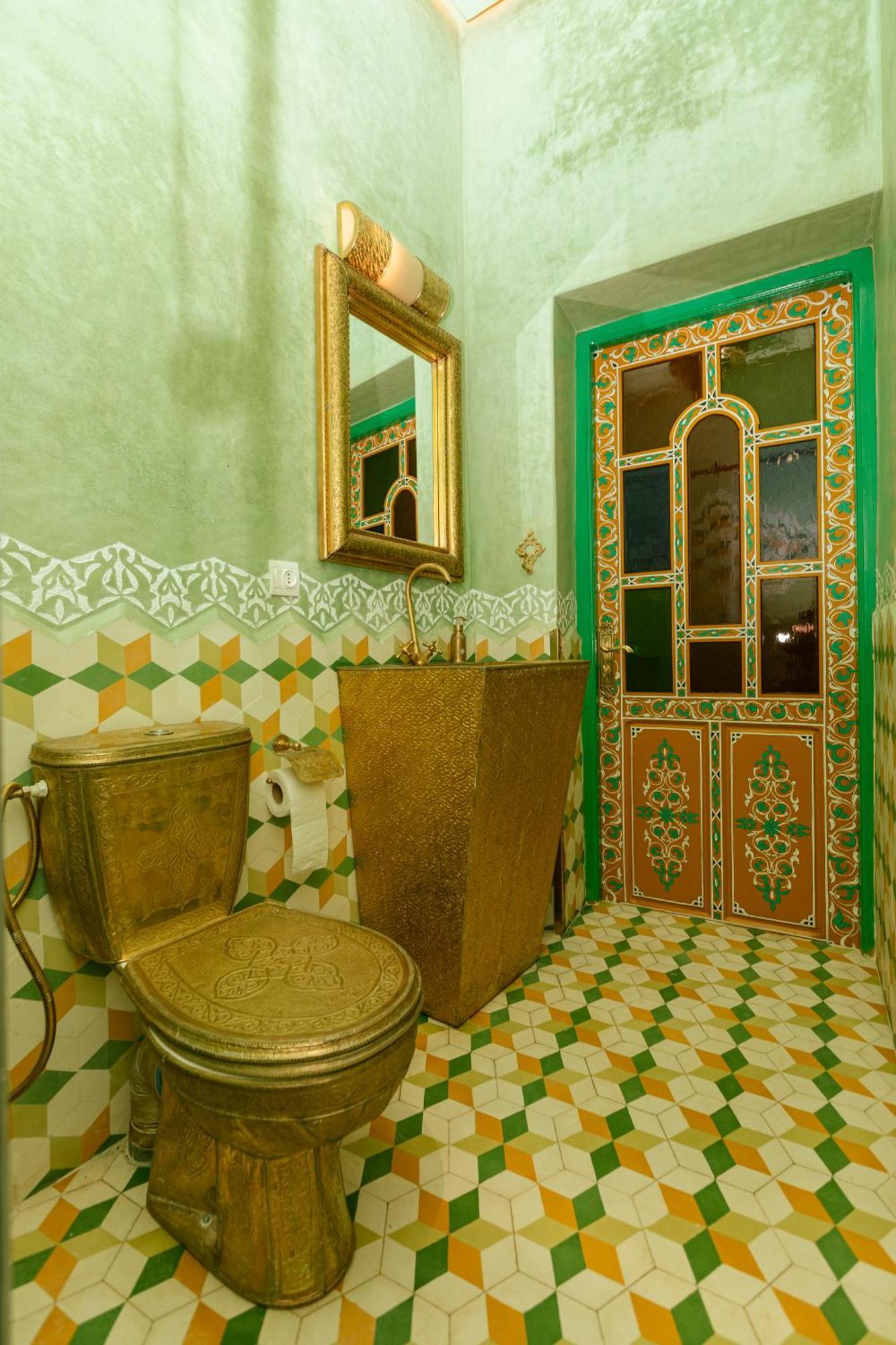 Colorful Traditional Riad W/Views Of Spain Tanger Exterior foto