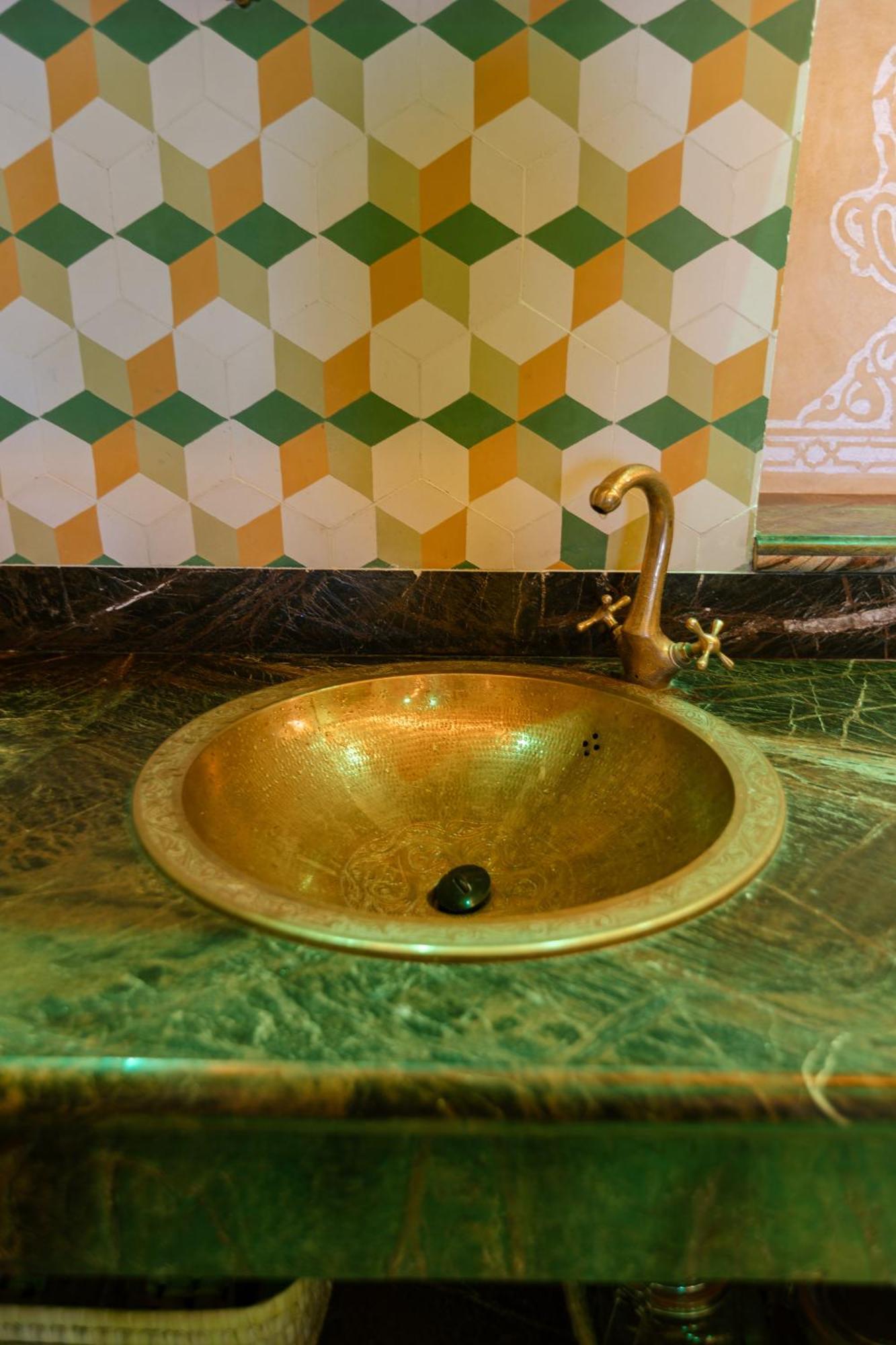 Colorful Traditional Riad W/Views Of Spain Tanger Exterior foto