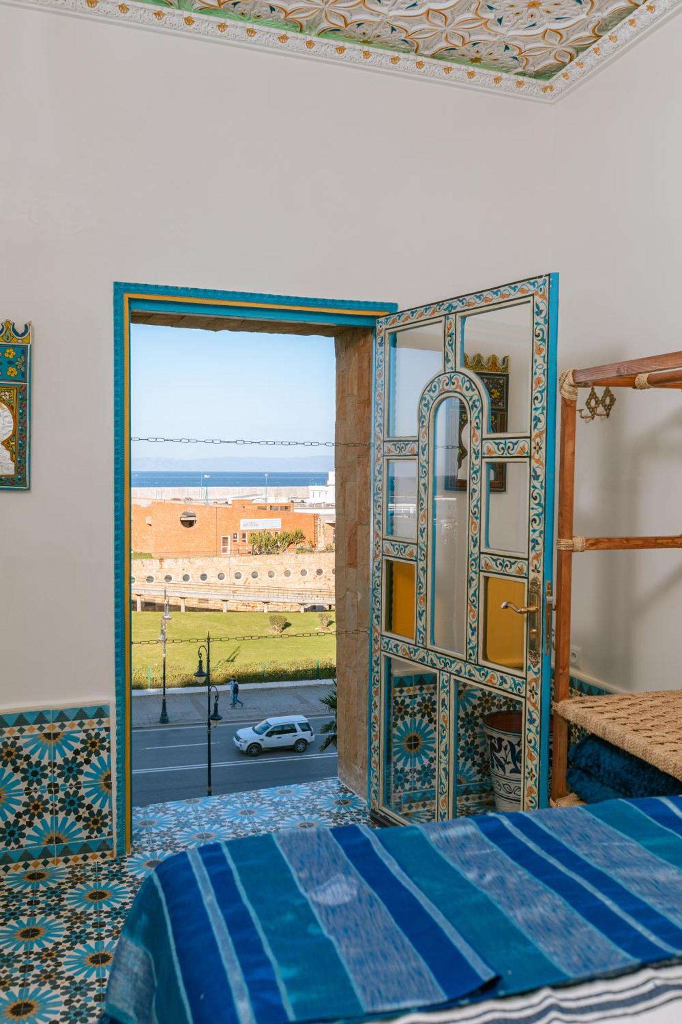 Colorful Traditional Riad W/Views Of Spain Tanger Exterior foto